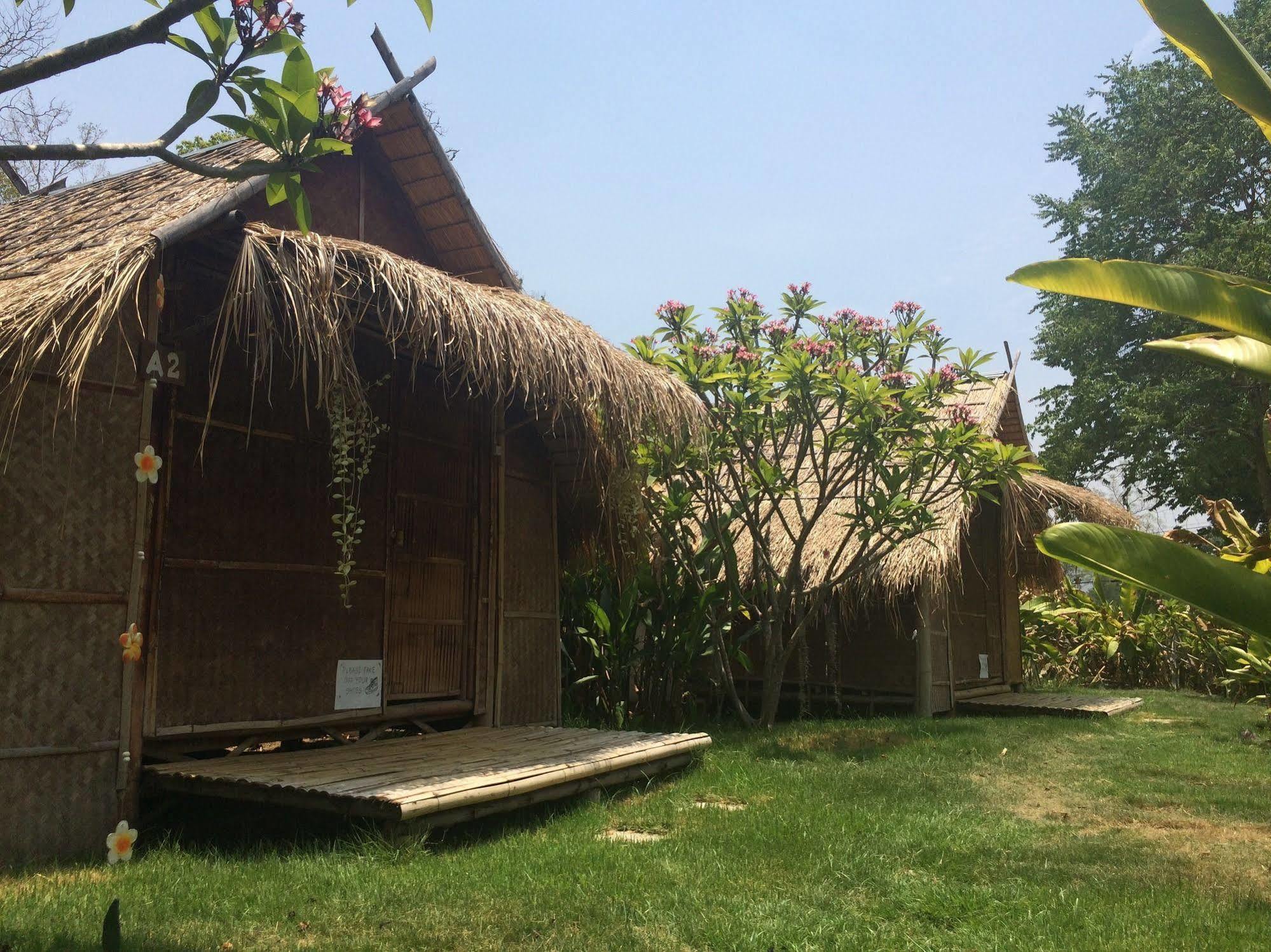 Pai Bamboo Hut Exterior foto
